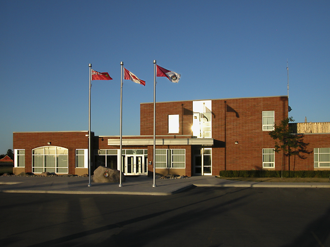 A brown building 