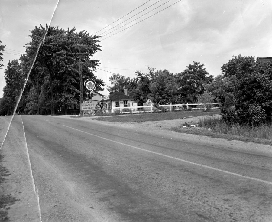 William's snack bar was located on Kennedy Road, south of Highway 7 and Unionville.