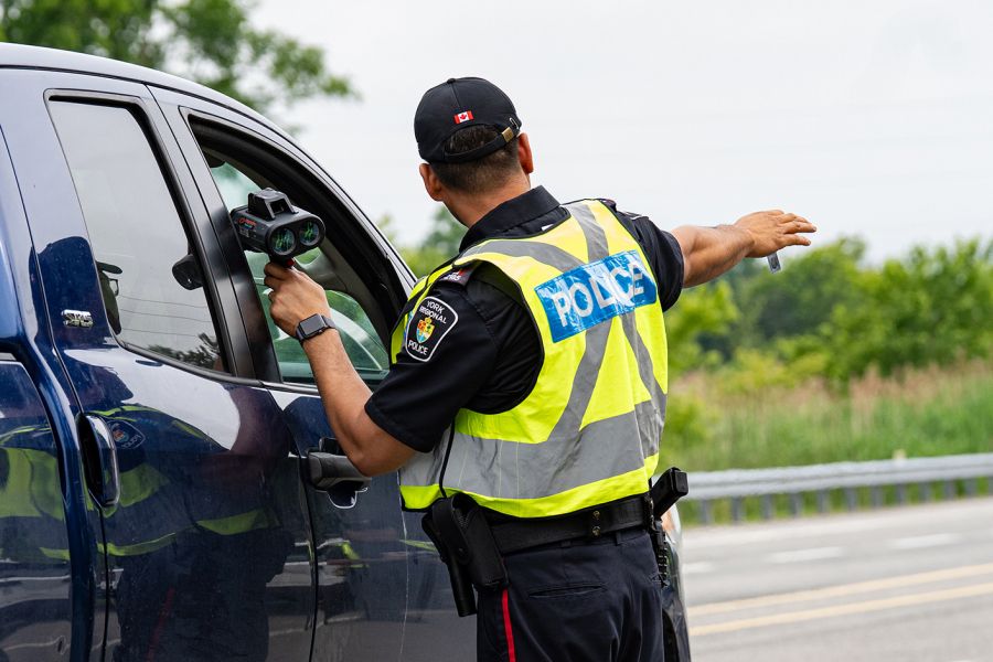 officer talking to driver